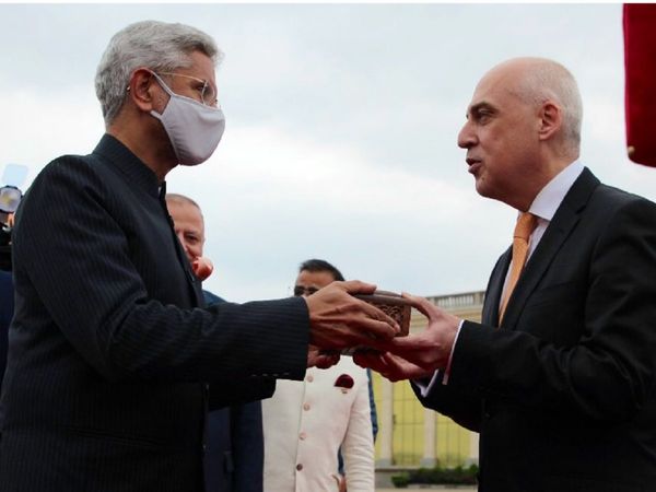 भारत ने पूरी की जॉर्जिया की वर्षों पुरानी मांग, सौंपे क्वीन केतेवन के अवशेष, गोवा से है कनेक्शन