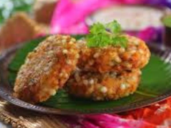 Maharashtra style Sabudana Vada recipe in hindi 