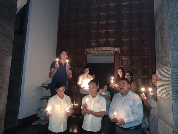 sachin tendulkar with his family