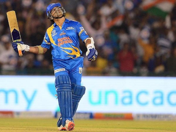 Sachin Tendulkar in Road Safety World Series