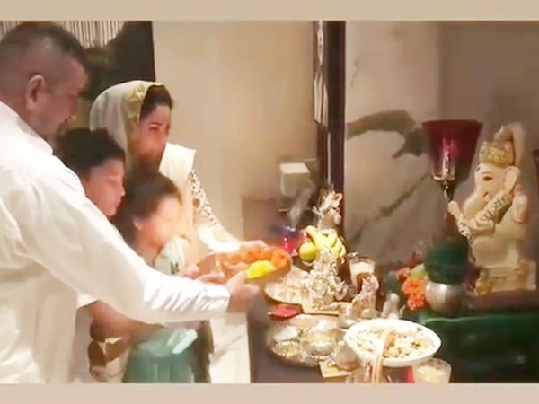 Sanjay Dutt Maanayata Dutt And kid Iqra Shahraan performs Lord Ganesh puja Watch Video