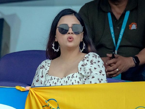 sakshi dhoni