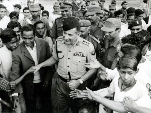 Sam Manekshaw: 1971 युद्ध के हीरो, जिन्‍हें आधा मुल्‍क देकर याह्या खां ने चुकाया 1000 रुपये का कर्ज