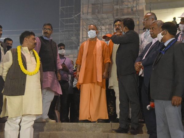 CM Yogi Adityanath reviews inauguration event of kashi Vishwanath dham  