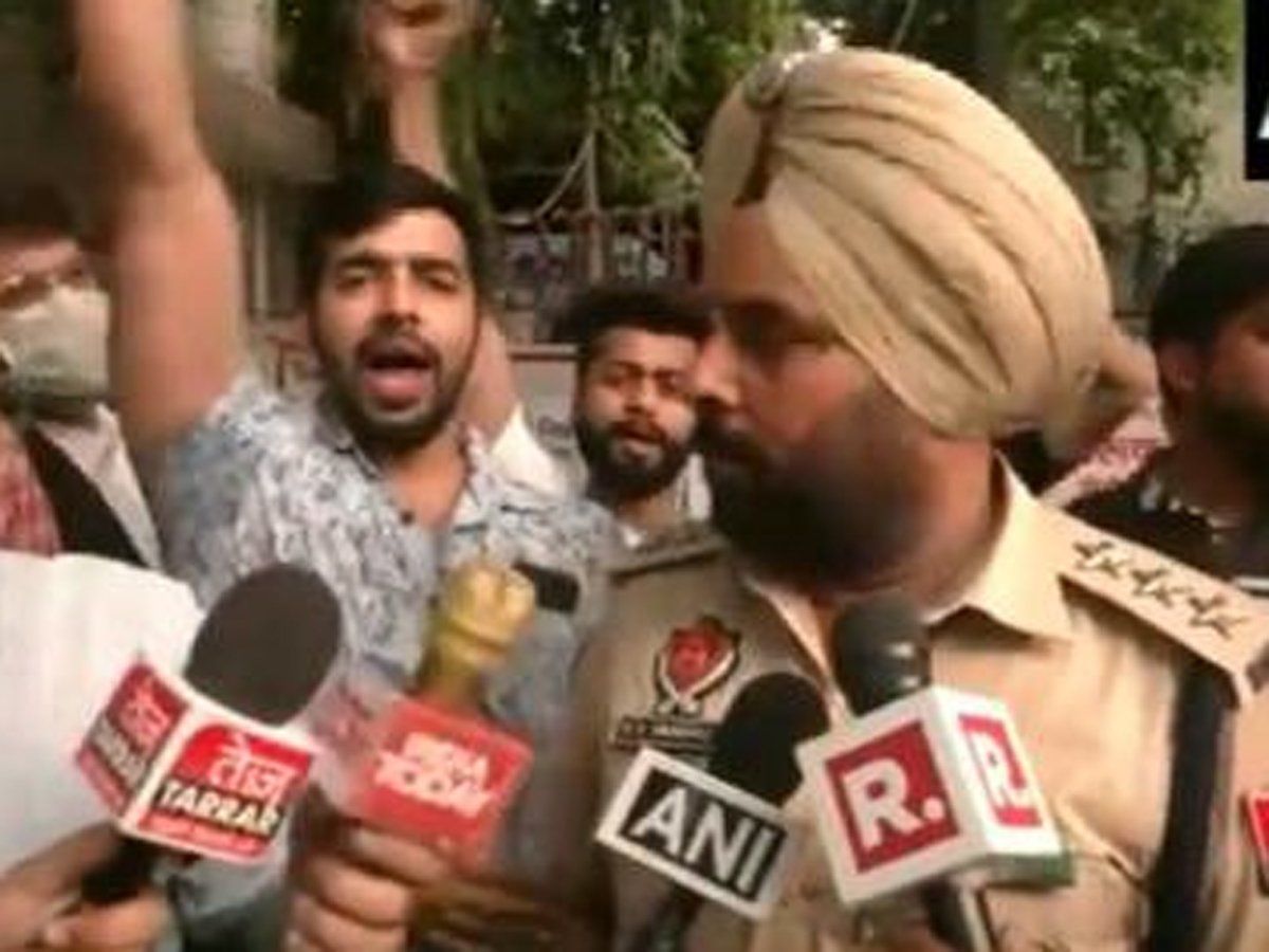 बग्गा को उठाने आए पंजाब के पुलिस अधिकारी केएस संधू के बारे में सिरसा का सनसनीखेज खुलासा