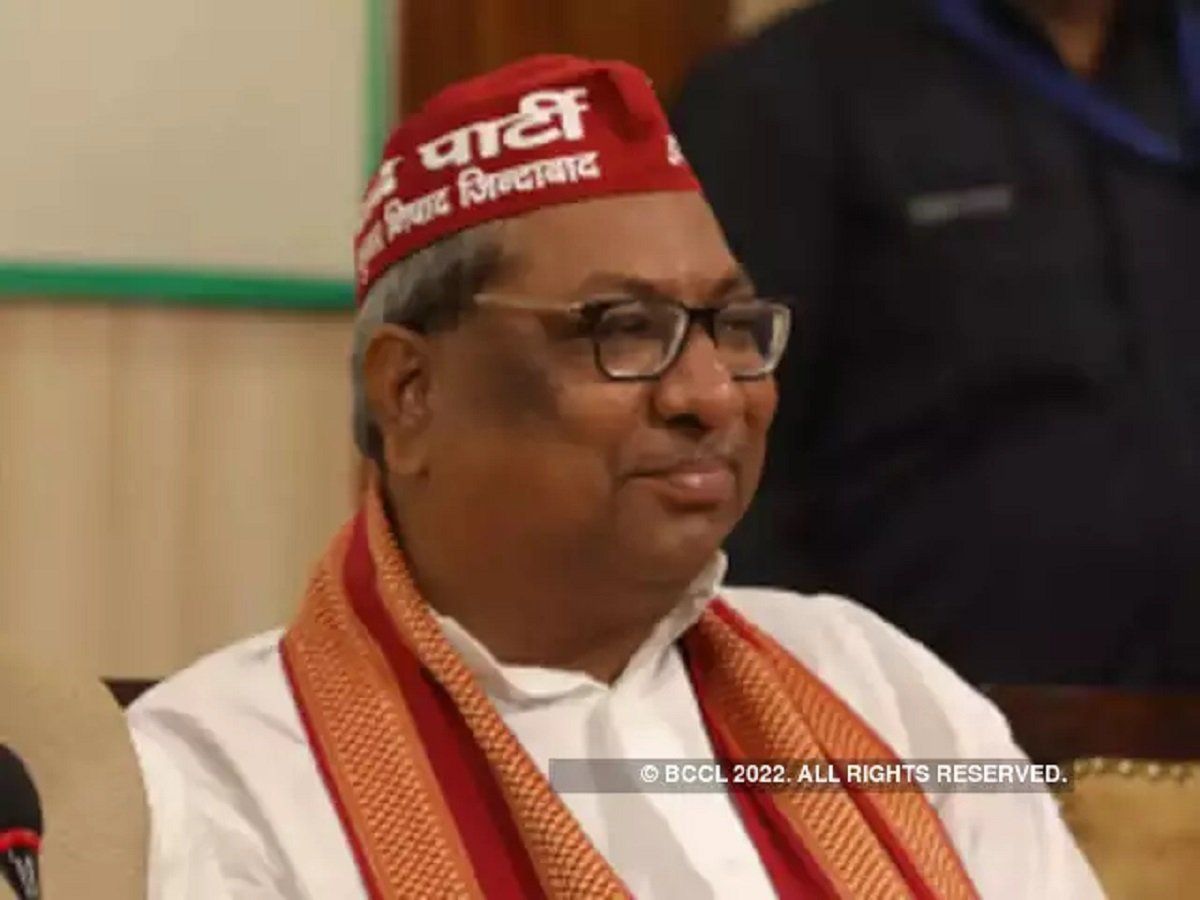 हिंदी विवाद पर यूपी के मंत्री डॉ संजय निषाद भी कूदे लेकिन सवाल हिंदी विरोध कितना सही