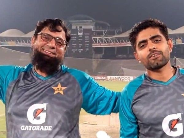 Saqlain Mushtaq and Babar Azam