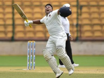 Sarfaraz Khan ko mauka milega: Sarfaraz Khan set to be picked for test  series against bangladesh, सरफराज खान को बांग्लादेश के खिलाफ टेस्ट सीरीज  के लिए भारतीय टीम में चुना जा सकता