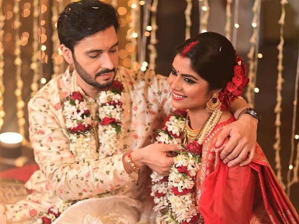 Sayantani Ghosh with Husband Anugrah Tiwari