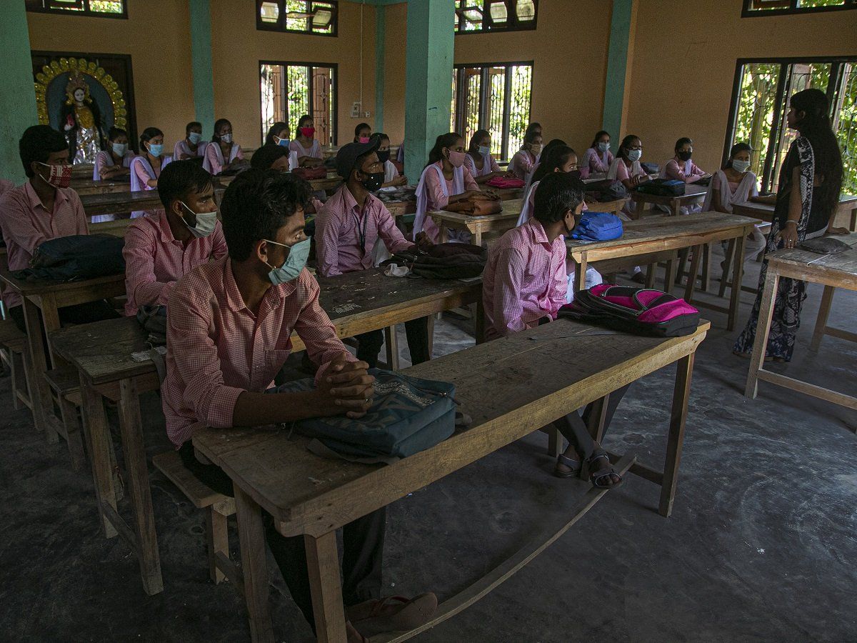 उत्तर प्रदेश में इस तारीख से इन कक्षाओं के लिए खुलेंगे स्कूल, जानें किन-किन बातों का रखना होगा ध्यान