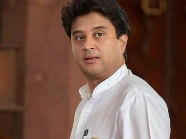 Kamal Nath government in trouble