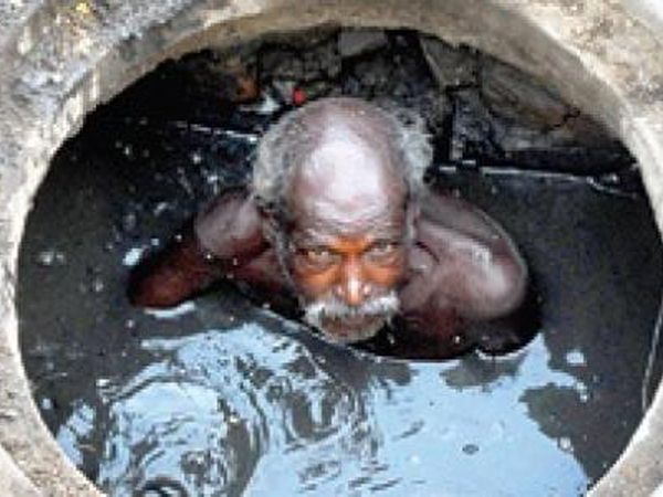 Govt to amend law, end manual sewer-cleaning