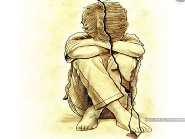 टीचर ने 18 महीने में स्‍टूडेंट से बनाए 60 बार संबंध, कभी मिला था सबसे 'कूल' स्‍टाफ का दर्जा