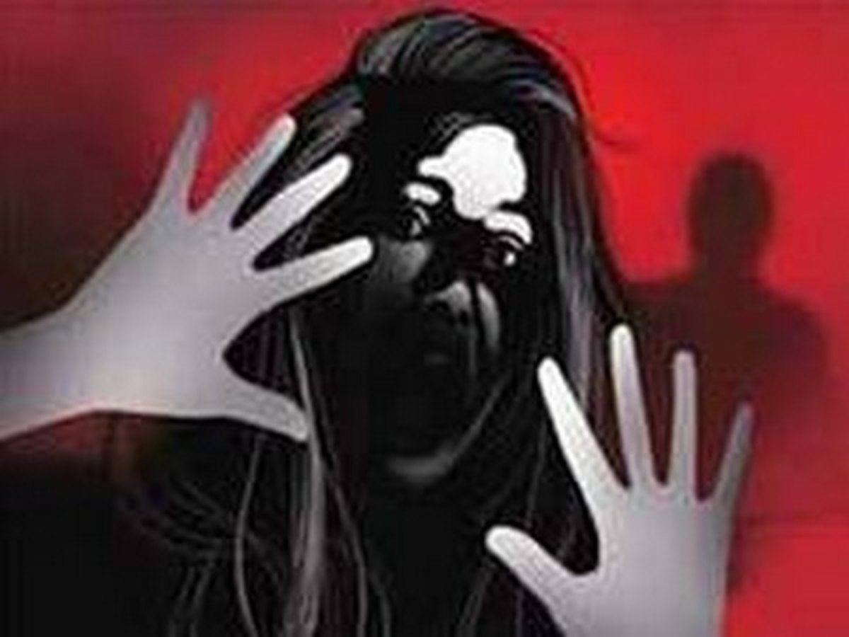 Delhi: नाबालिग लड़की का यौन शोषण करने का आरोपी युवक गिरफ्तार, पांच जुवेनाइल भी अरेस्ट