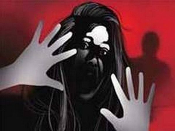 Delhi Youth arrested for sexually abusing minor girl five juveniles also arrested