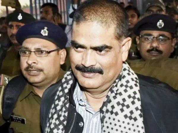 grave of former MP Shahabuddin in delhi