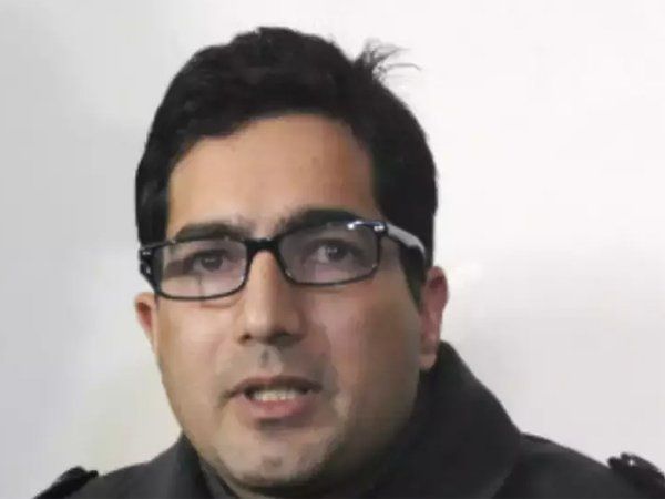 Jammu Kashmir: पूर्व आईएएस अधिकारी शाह फैसल की नजरबंदी PSA के तहत 3 महीने और बढ़ी