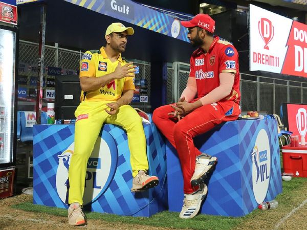 shahrukh khan and ms dhoni