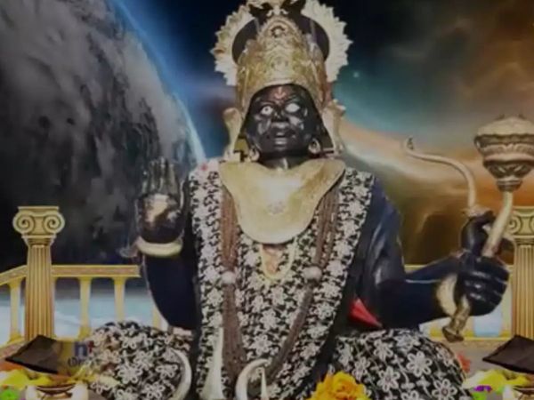 Shanidev Puja Vidhi In Home, How To Do Shanidev Puja In Home, शनिदेव पूजा विधि, शनिदेव की पूजा कैसे करें