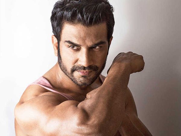 The Family Man 2 Actor Sharad Kelkar bullied For stammer as a child