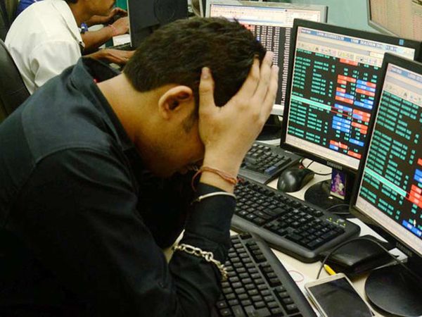 Coronavirus : Sharemarket down to new low, investors loses Rs 7.62 lakh crore