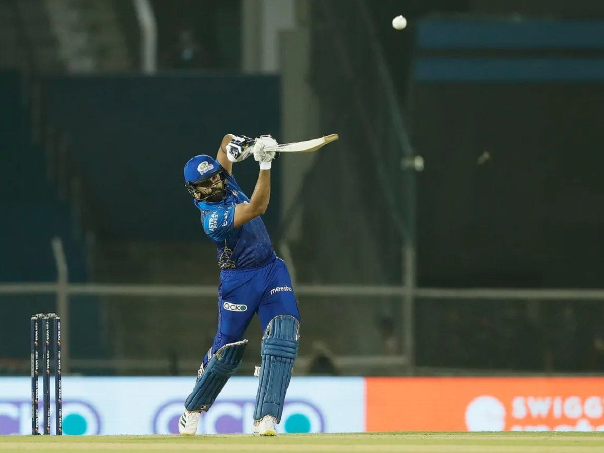 IPL 2022: 'सिक्सर किंग' रोहित शर्मा ने किया मुंबई के लिए डबल धमाल, दिग्ग्जों के स्पेशल क्लब में हुए शामिल