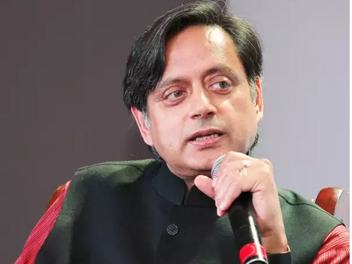 'हैप्पी बर्थडे बीजेपी!', स्थापना दिवस पर शशि थरूर ने खास अंदाज में दी बधाई, साथ ही कसा तंज