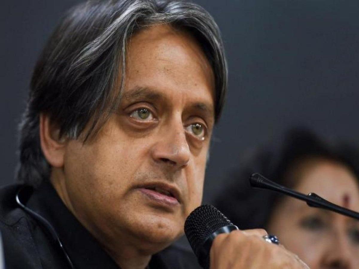2013 में चीन पर किए गए ट्वीट को याद दिलाकर कांग्रेस सांसद शशि थरूर बोले, हां- पीएम मोदी के साथ हैं