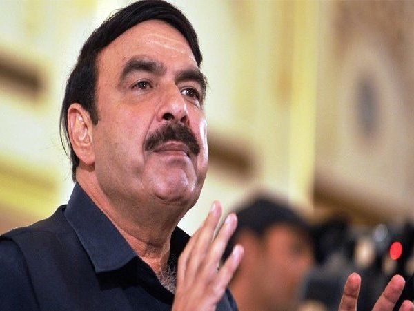 भारत को तबाह करने की बात करने वाले शेख राशिद कोरोना से डरे, ऐसे तो पाकिस्तान हो जाएगा तबाह