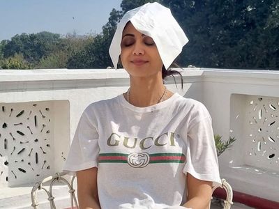 Shilpa Shetty get trolled for Her weird photo taking Vitamin D in between Sukhee shoot- Shilpa Shetty get trolled for Her weird photo taking Vitamin D in between Sukhee shoot-
