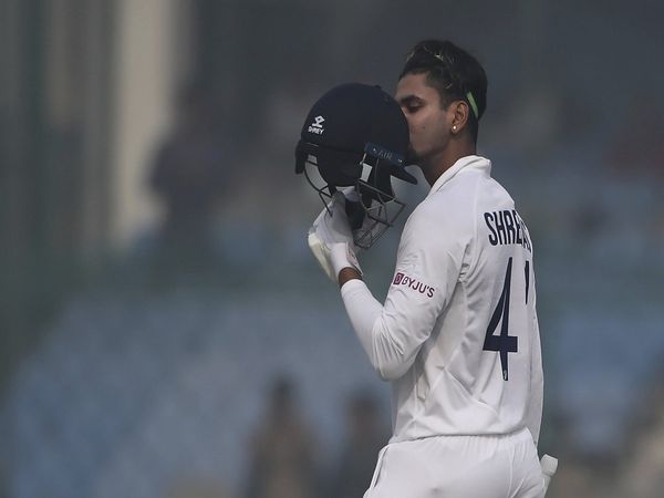 Shreyas-Iyer-Debut-test-century