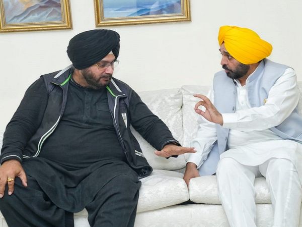Navjot Singh Sidhu and Bhagwant Mann