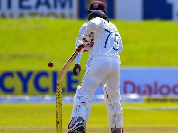 dhananjaya de silva hit wicket