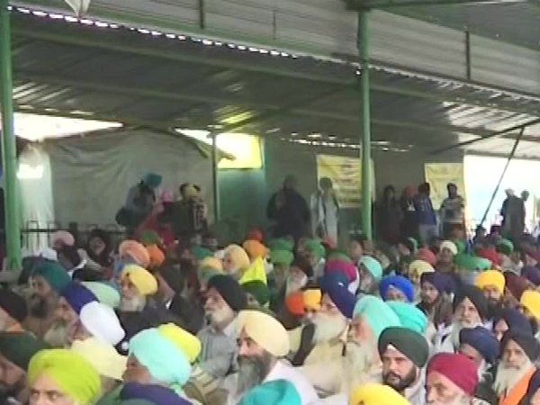 Farmers gathered at the Singhu Ghazipur border to observe first anniversary of protest