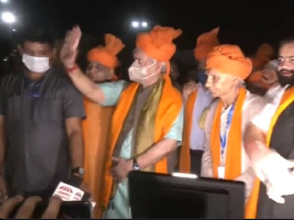 LG Manoj Sinha sends off the first batch of Amarnath Yatra pilgrims from Jammu base camp