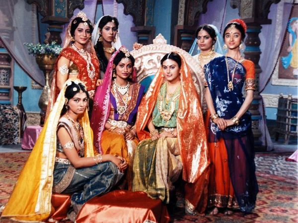 Dipika Chikhlia Shares Throwback Photo