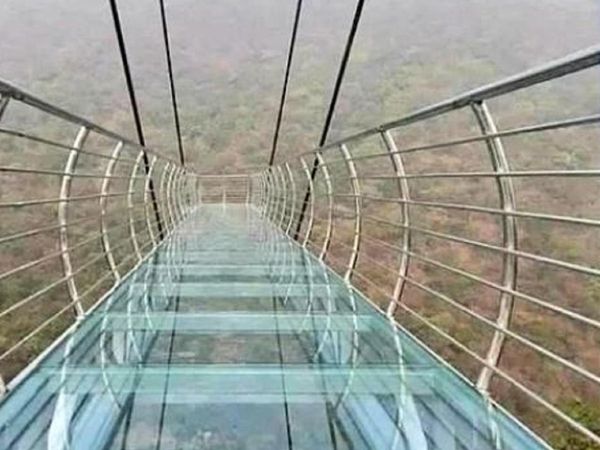 बिहार में अब चीन जैसी फीलिंग, राजगीर में बने ग्‍लास स्‍काईवॉक से हवा में 'चहलकदमी' का लुत्‍फ ले सकेंगे पर्यटक