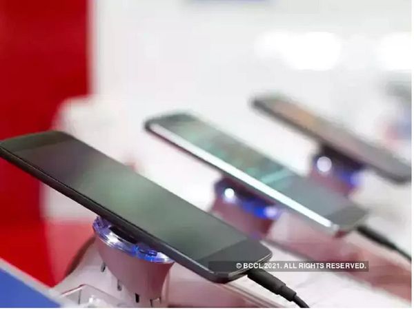 क्‍या कंपनियां जानबूझकर करती हैं आपके फोन से 'छेड़छाड़', ताकि आप खरीदें नया फोन?