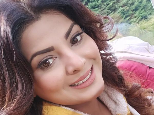 Actress Smrity Sinha 