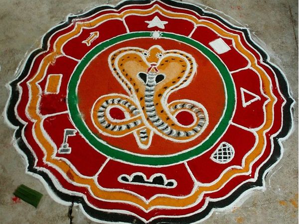 naag ke nazar aane ka matlab saapon se jude shagun apshakun Snakes in Astrology