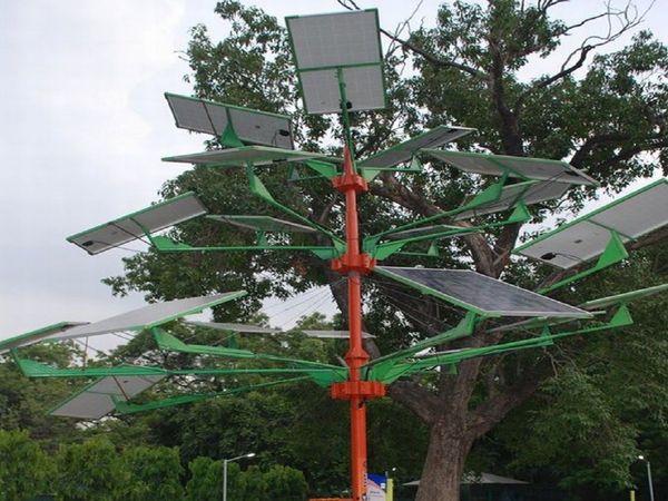 Solar tree now in the parks of Varanasi