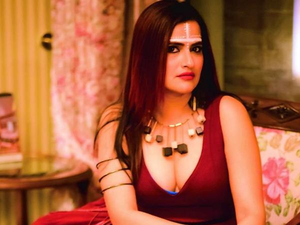 Sona Mohapatra getting rape threats after criticising Salman Khan-