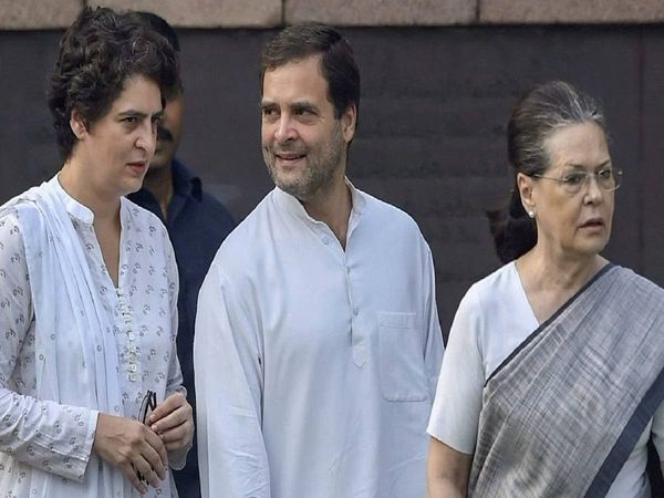 sonia gandhi, rahul gandhi, priyanka gandhi
