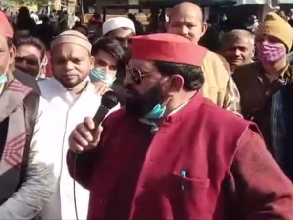 SP MLA Hazi Rizwan Insults PM Modi and CM Yogi