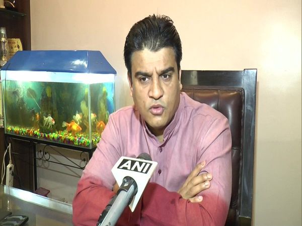 UP Assembly elections 2022, SP MLA Irfan Solanki, UP Assembly Chairperson, hriday narain dixit, namaj, room reserved for namaj