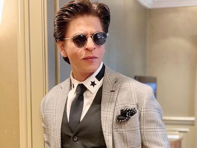Shah RuKh Khan: इस वजह से डायरेक्टर नहीं बनना चाहते हैं शाहरुख खान, अकेले और उदास होने का है डर Shah RuKh Khan: इस वजह से डायरेक्टर नहीं बनना चाहते हैं शाहरुख खान, अकेले और उदास होने का है डर