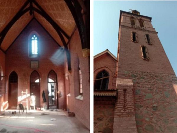 सेंट ल्‍यूक चर्च श्रीनगर में स्थित है