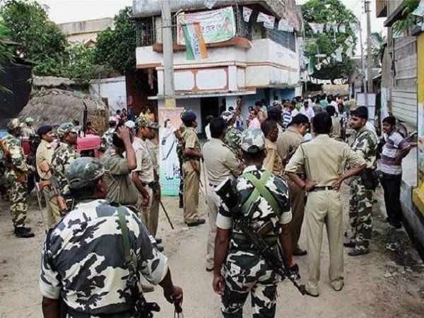 राशन के मुद्दे पर पुलिस और लोगों में झड़प, नॉर्थ 24 परगना की घटना