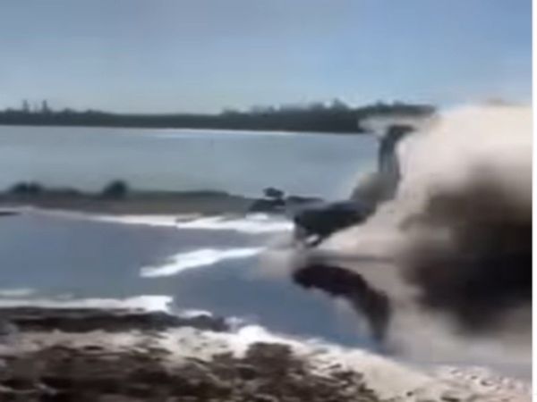 Stunt Video Man Doing Dangerous Stunt on Bike Then What Happened Watch Shocking Video