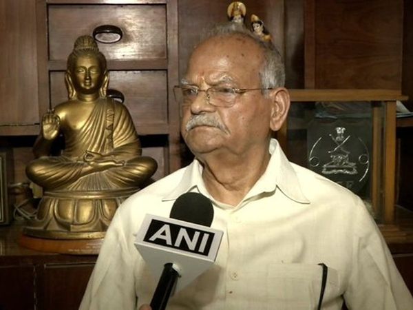 Senior Congress leader and former Union Minister Pandit Sukh Ram passes away